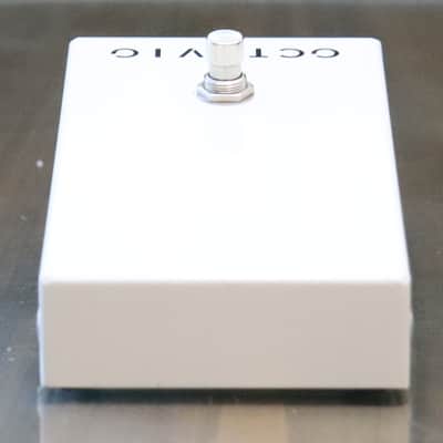 Dunlop JH-OC1 Jimi Hendrix Signature Octavio 2009 - 2015 - White image 5