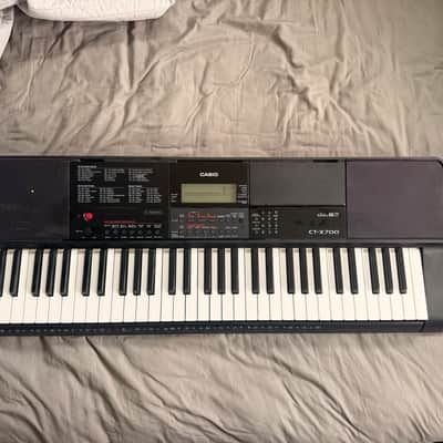 Casio CT-X700 61-Key Portable Keyboard 2010s - Black