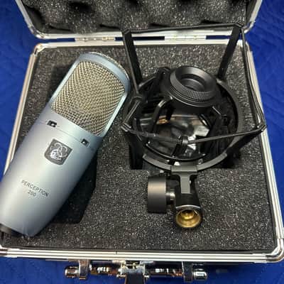 AKG Perception 200 Large Diaphragm Condenser Mic – Complete w/ Case, Shockmount & Manuals image 6