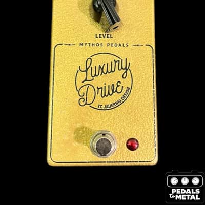 Mythos Pedals Luxury Drive 2023 - Present - Gold - X9544 image 1