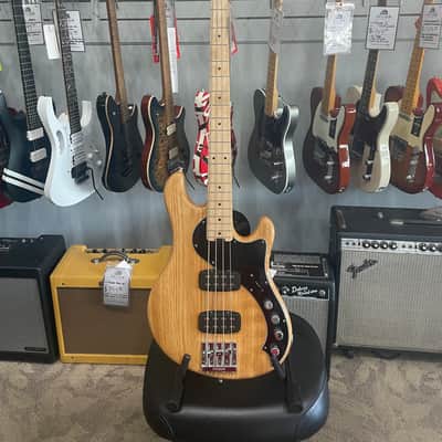 Used - Fender Deluxe Dimension Bass V with Maple Fretboard 2014 - 2016 - Natural image 1