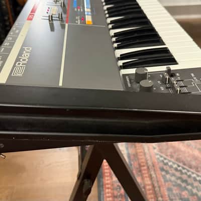 Roland Juno-106 61-Key Programmable Polyphonic Synthesizer 1984 - 1985 - Black image 2