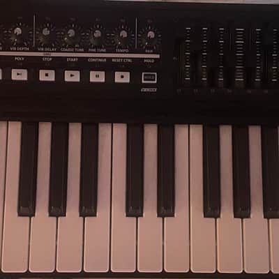 Roland A-800PRO 61-Key MIDI Keyboard Controller 2010 - Present - Black image 2