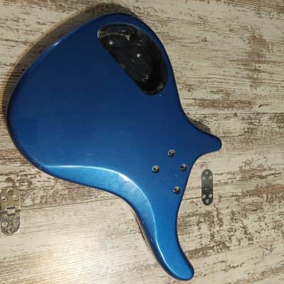 Rogue LX205B-MBL Series III 5-String Bass Body Project Husk image 3
