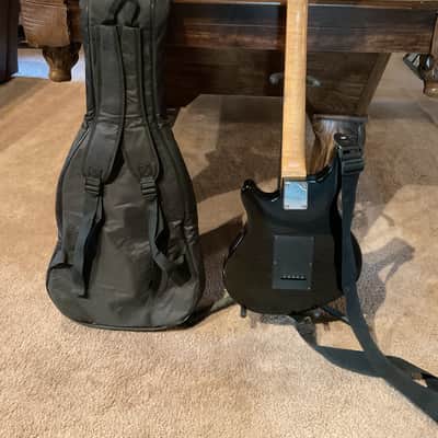 Vintage Washburn Bantam Guitar Very Rare comes with new gigbag and strap image 4