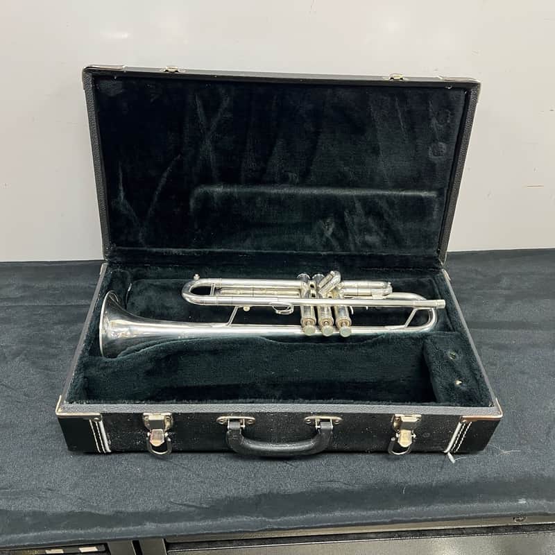Vintage Getzen Eterna Severinsen Large Bore Silver Bb Trumpet with