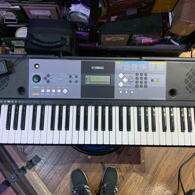 Yamaha PSR E233 Keyboard (ACK - 7)