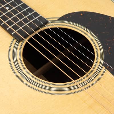 Martin D-28 Dreadnought Acoustic - Natural image 7
