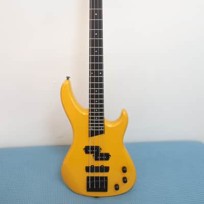 Vintage 1980s Vester Stage Series 4 String Active Bass Guitar 1987 Young Chang Plant Funk Metal Machine Yellow Very Well Made Lightweight 7 Pounds Full Scale 3 Octave image 2