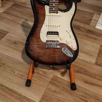 Fender Limited Edition American Elite Stratocaster HSS Shawbucker FMT with Ebony Fretboard 2017 - 2018 - Black Burst image 4
