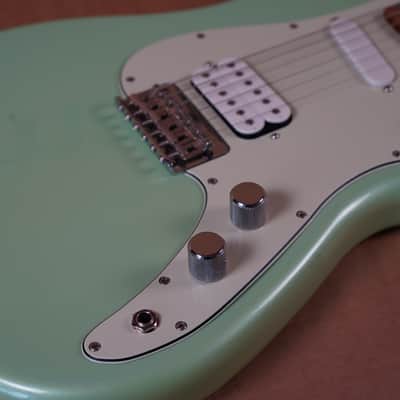 Fender Duo Sonic HS Special Edition Surf Pearl (2017) image 8