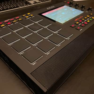 Akai MPC Live II Standalone Sampler / Sequencer + Upgraded 450 GB Internal SSD image 3