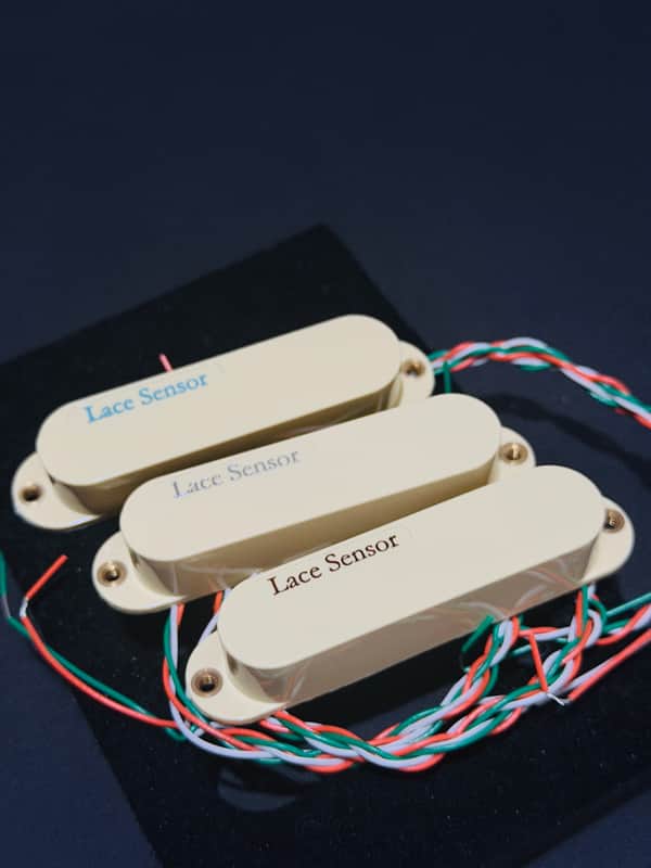 Fender Lace Sensors “Blue Fire”