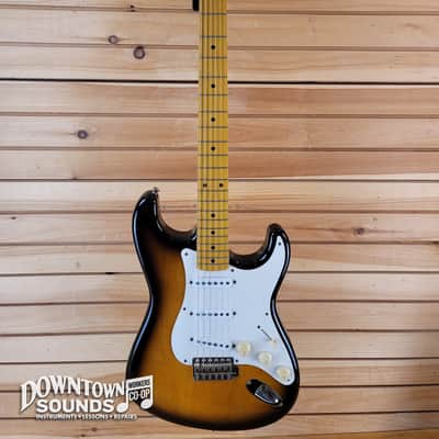 1996 MiJ Fender "FujiGen" '57 Stratocaster Reissue with RR HC, OG Fender Gig Bag, Sunburst, 8lbs 1oz image 2