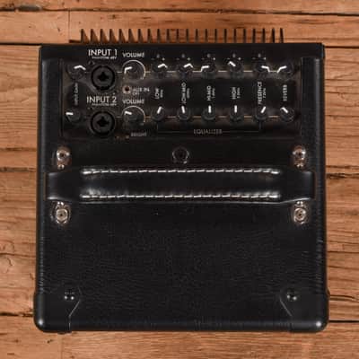 Henriksen The Bud 6 1x6" Bass Combo Amp image 4