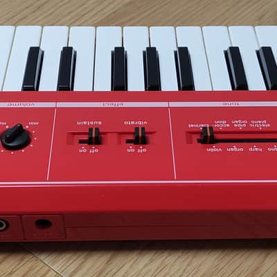 Casio Casiotone MT-11 Keyboard 1980s - Red image 4