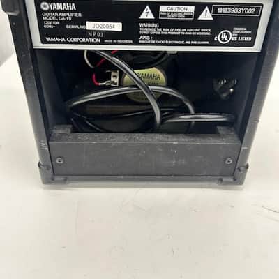 Yamaha GA-10 Guitar Amplifier 10W Solid State Portable Practice Amp - Tested & Sounds Great image 3
