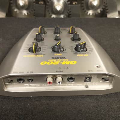 Zoom GM-200 Guitar Amp Modeler image 3