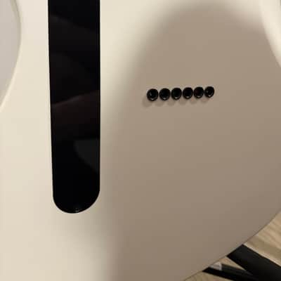Fender Jim Root Signature Jazzmaster 2022- Arctic White with Gig Bag image 11