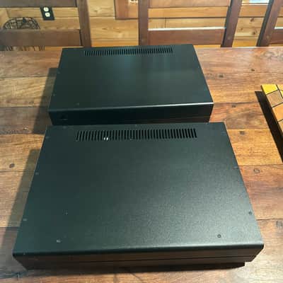 PS Audio Stellar 1200 mono block amps 2022 - black image 4