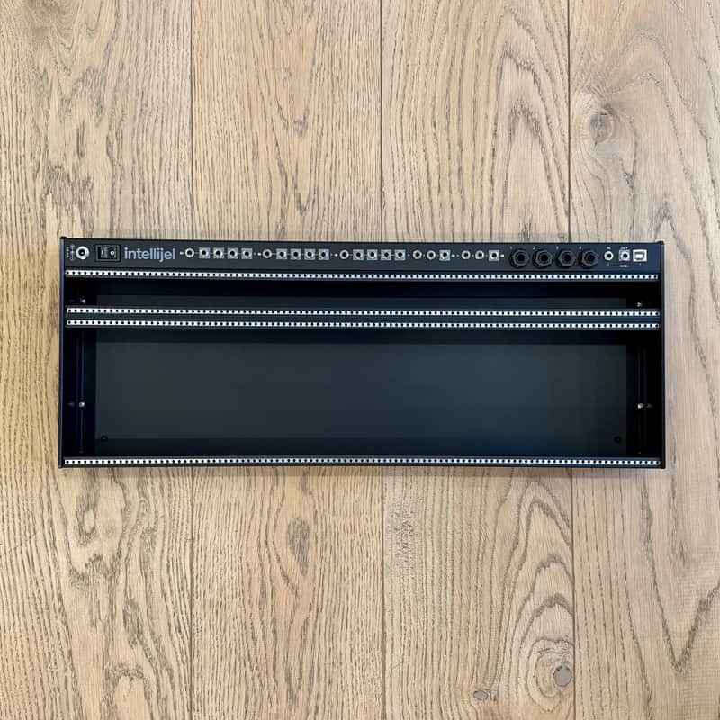 Intellijel 4U 104HP Palette Case