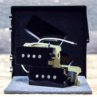 Fender Original Precision Bass Pickup Set Enamel-Coated Alnico 5 Black Covers image 3