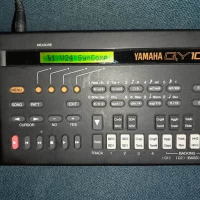 Yamaha Qy 10 - grey