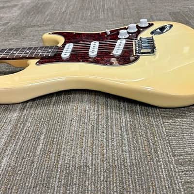 2006 The Light Crust Doughboys 75th Anniversary Limited Edition, Vintage Blonde/White, Diamond Anniversary, Stratocaster El. Guitar, Very Good Condition image 7