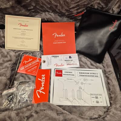 Fender American Ultra II Stratocaster HSS Noble Blue image 18