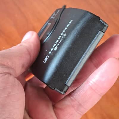 Sennheiser Sennheiser SK100 G2 D Bodypack Transmitter – 786–822 MHz – Reliable Pro Workhorse imagen 4