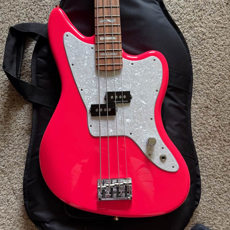 Fender Mark Hoppus Signature Jaguar Bass