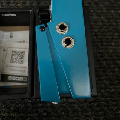 Boss VB-2W vibrato New - Blue image 3