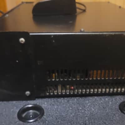 Ampeg SVT-400T 400-Watt Rackmount Bass Amp Head - Black image 14