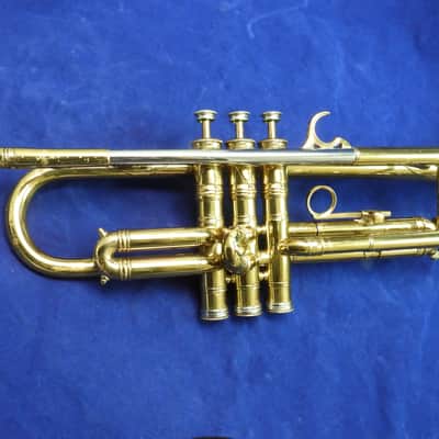 Selmer Paris Grand Prix model 20 Bb trumpet 1950 Lacquered Brass image 2