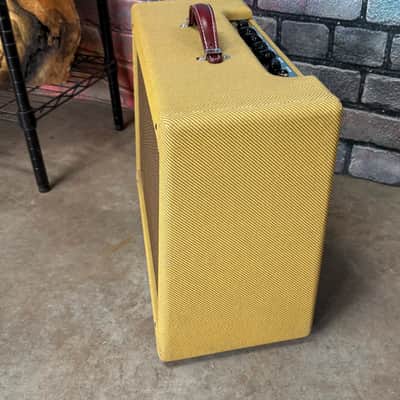 Fender Blues Junior 15-Watt 1x12" Guitar Combo  Mojotone Oversized Cab and Other Upgrades image 3