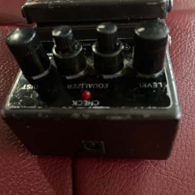 Boss MT-2 Metal Zone  Eq Distortion Effects Pedal image 5