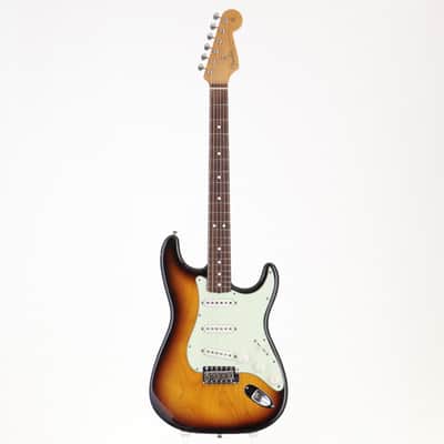 Fender US Vintage '62 Stratocaster 3-Color Sunburst, Manufactured in 1996 [V082112] (07/01) image 13