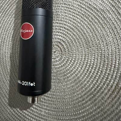 Up for sale is a beautiful pair of Mojave Audio MA-201fet large-diaphragm condenser microphones. image 10