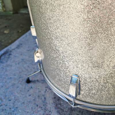 Ludwig 3 Ply 16x16 Floor Tom with Double Mufflers 1970's - Silver Sparkle image 4
