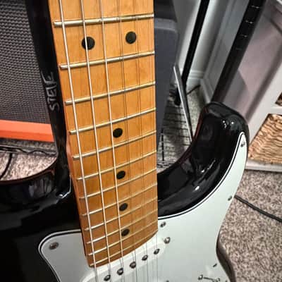 Fender Player Stratocaster with Maple Fretboard 2018 - 2024 Black image 8