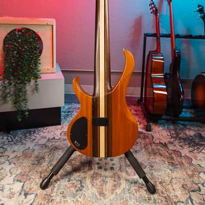 Ibanez BTB1606 / BTB1606E-NTF Premium 2015 - 2016 - Natural Flat image 2