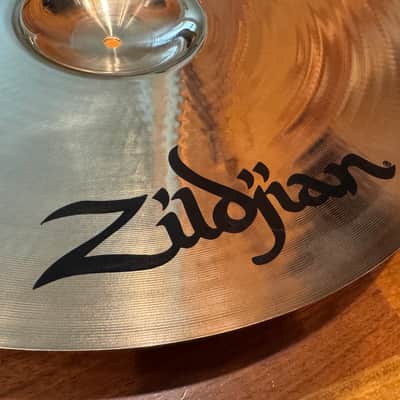 Zildjian 19" A Custom Crash Cymbal 1991 - Present - Brilliant image 8