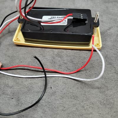 EMG 81 & 85 Active Humbucker Pickups - Black image 9
