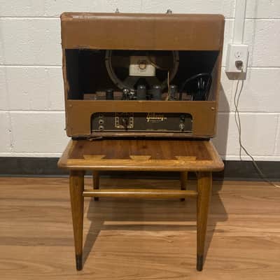 Gibson BR-6F 3-Input 10-Watt 1x10" Guitar Combo 1948 - 1954 - Brown image 4