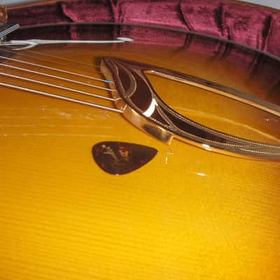 Guild Artist Award American Patriarch Series Archtop Guitar 2014 Sunburst image 11