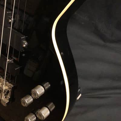 Dean Cadillac 2010 - Gloss black image 2