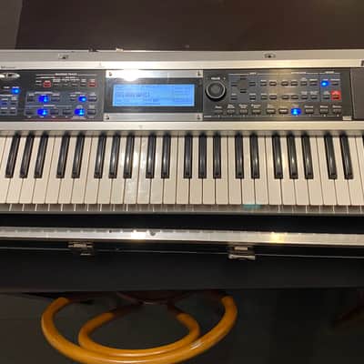Roland Prelude V2 keyboard Rare image 1