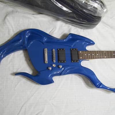 Guitar, custom made. Unique image 2