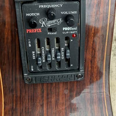 Jose Ramirez Estudio 2CWE Cutaway Electric 2007 a very user friendly model ready for your next Jazz Gig ! image 12
