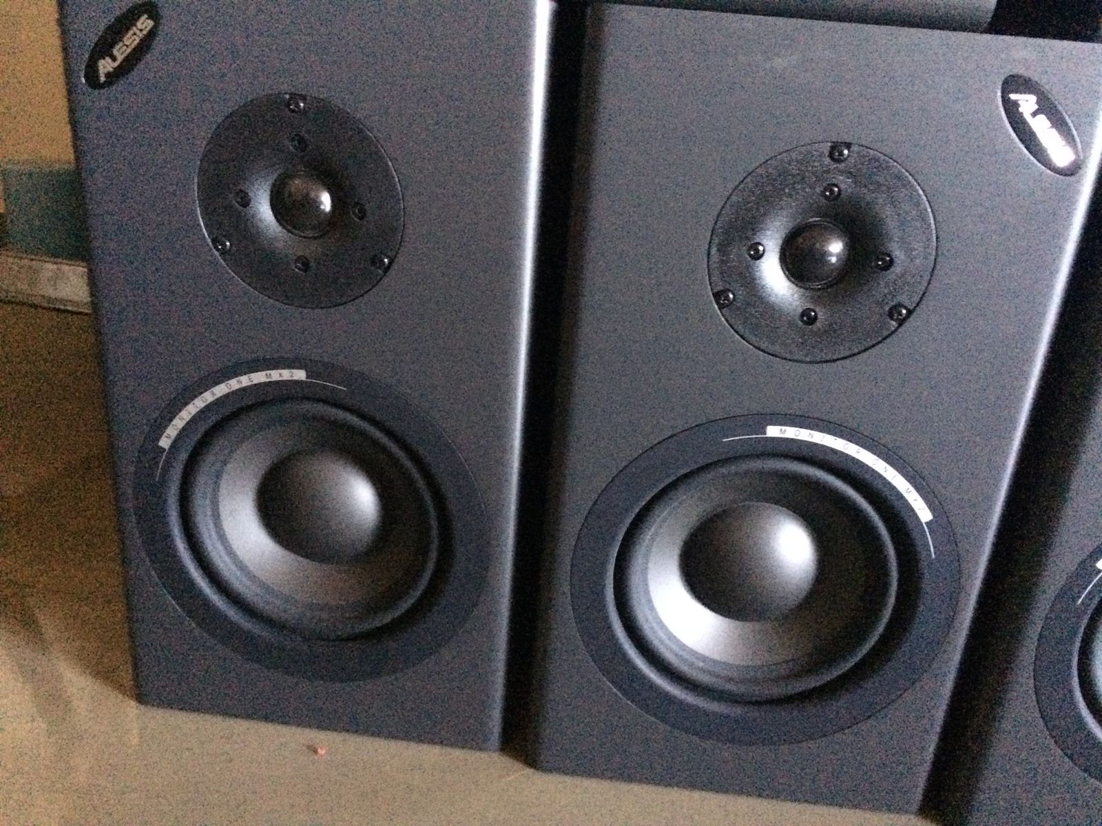 Alesis Monitor One MKII Passive 6.5